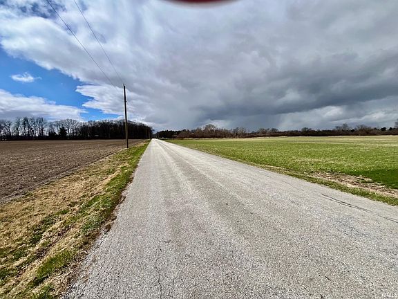 4th image of E Hundred North Rd