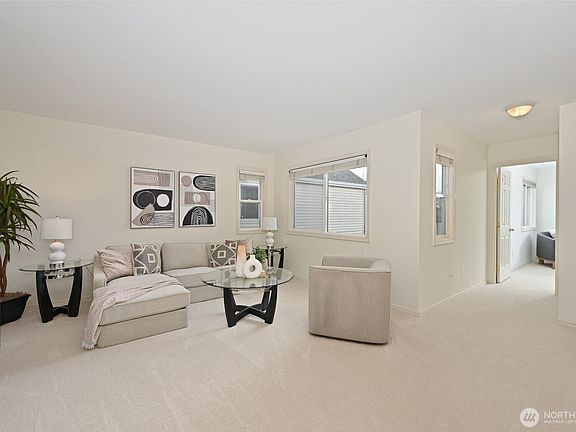 2nd image of 7238 SE Autumn Avenue