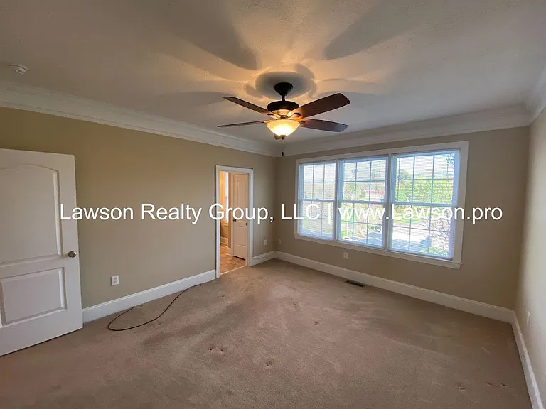 3800 Greenway Dr SW — Photo 22