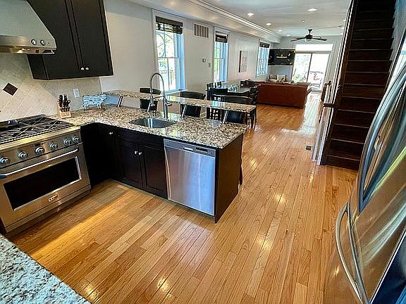 3rd image of 553 N 23rd St