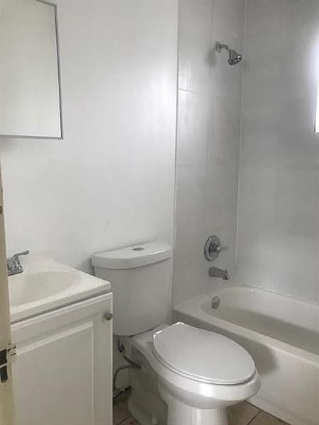 2nd image of 603 Amaryllis Ave
