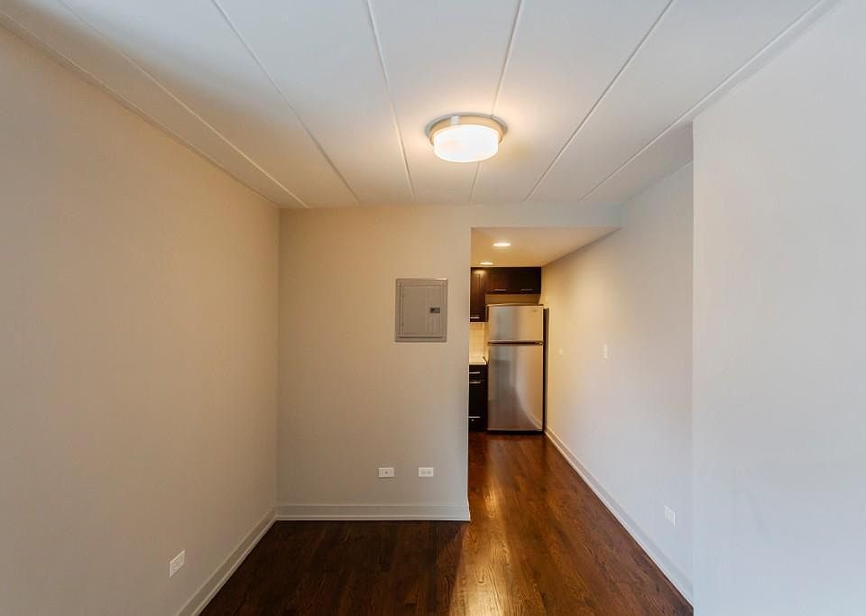 1st image of 6117 N Kenmore Ave