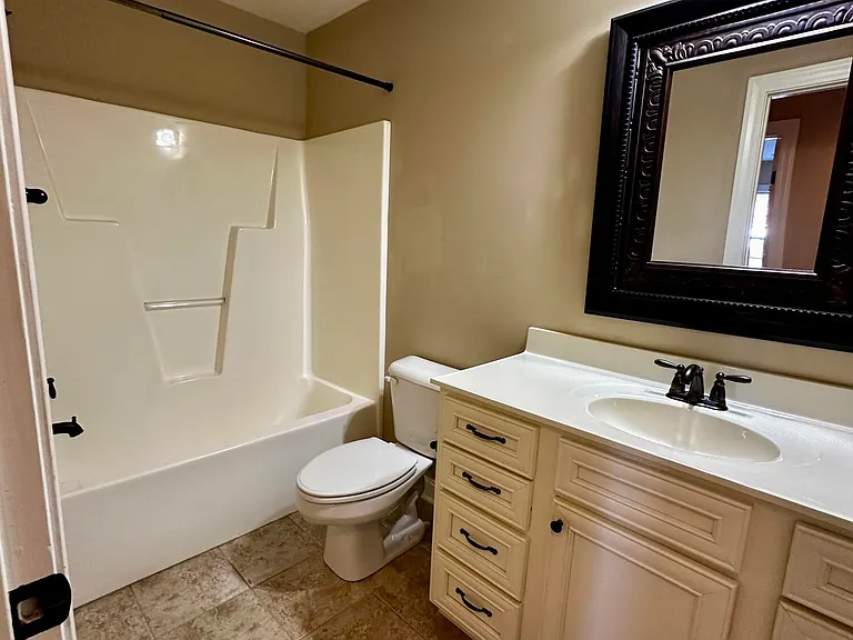 1855 Cambria Dr #B — Photo 17