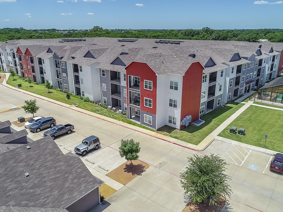 Park Residences Plano 55+ Cottages & Apartments