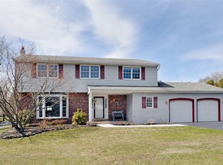 520 Sharon Rd, Colmar, PA 18915