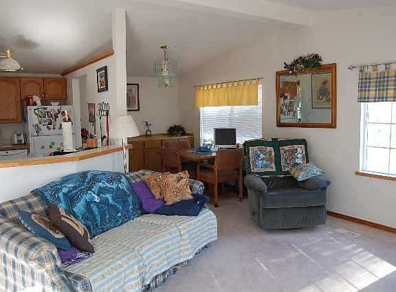 2nd image of 34104 Hummingbird Lane Pr NE