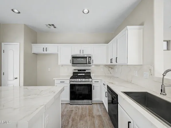 2651 E LE GRAND Loop, Chandler, AZ 85286