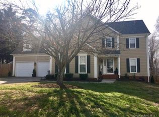 1232 Long Paw Ln, Charlotte, NC 28214