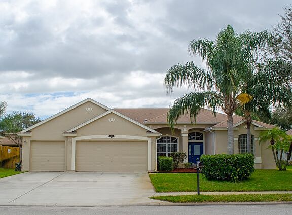 5th image of 4025 Estancia Way