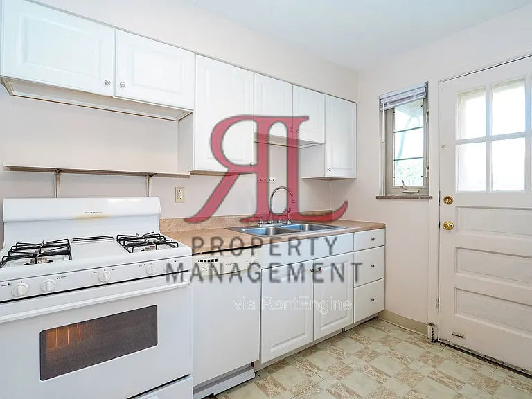1799 Kings Ct — Photo 6