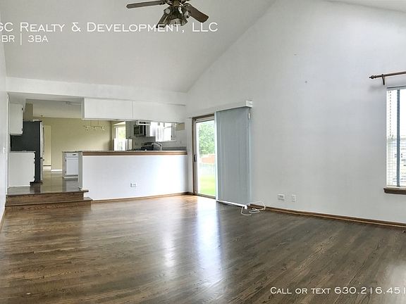 5th image of 1210 Easton Dr