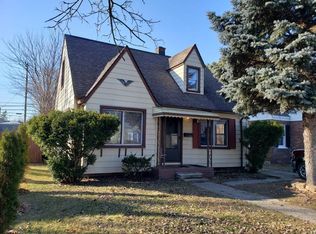 15153 Cavour St, Livonia, MI 48154