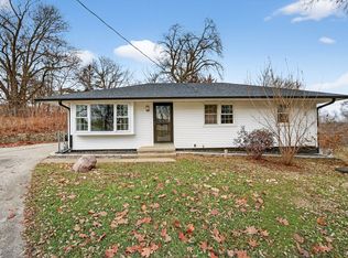 4208 Valley Cir, Des Moines, IA 50317