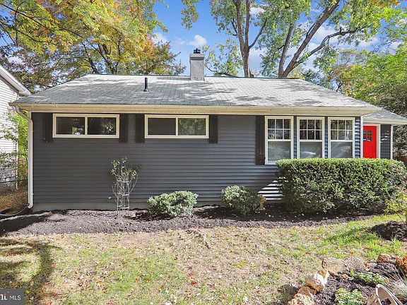 2nd image of 1314 Crawford Dr