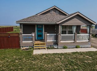 5618 Lukenbill Ave, Williston, ND 58801