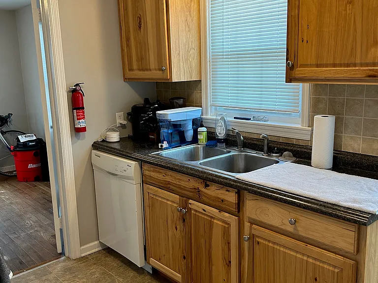 215 Westerly Pkwy — Photo 9