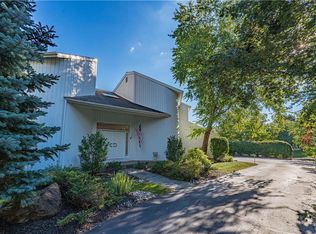 4375 Farmington Cir S, Allentown, PA 18104