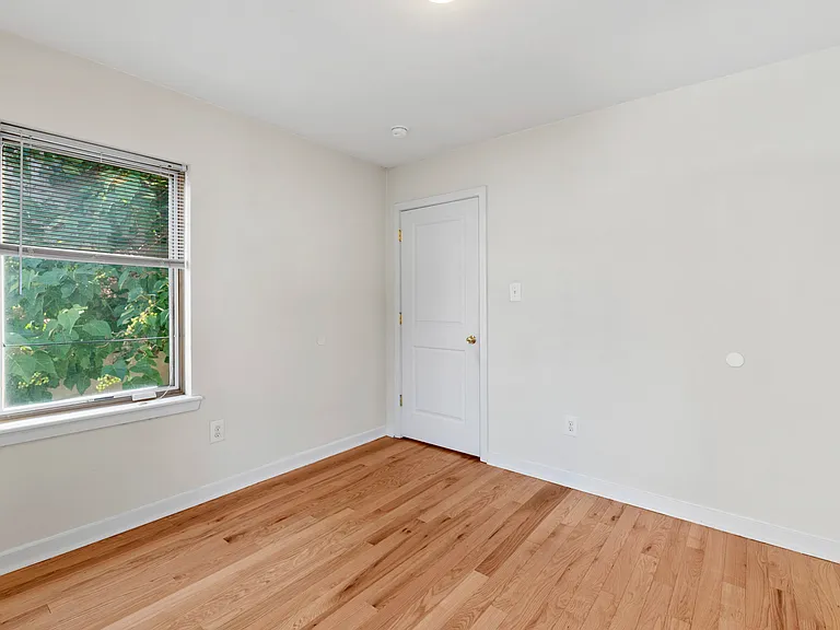1643 Fitzwater St #A — Photo 20