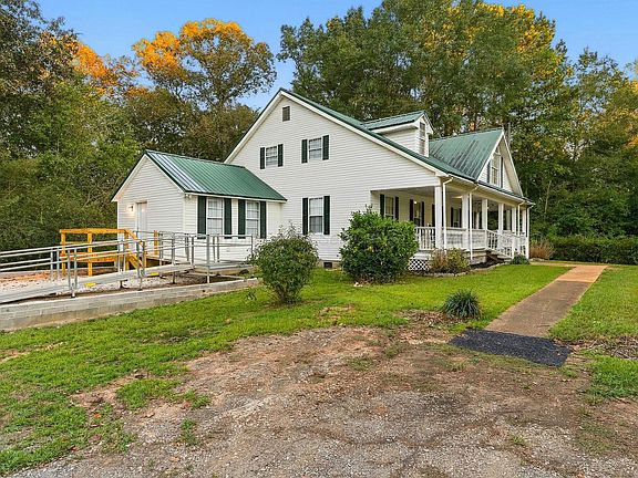 2nd image of 816 Old Pineywoods Rd