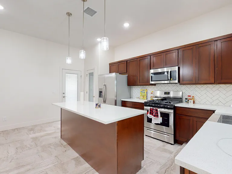 440 Soleil Rd — Photo 7