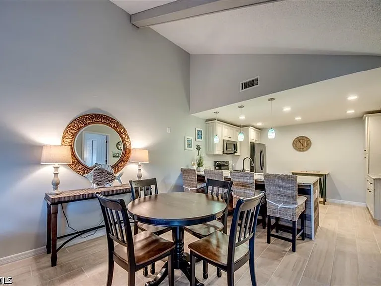 6337 Royal Woods Dr — Photo 7