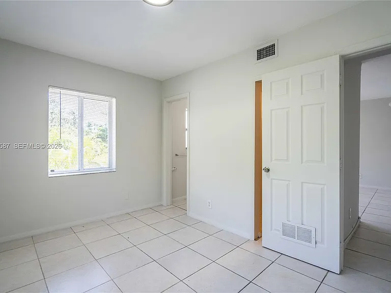 666 NE 80th St #6 — Photo 14