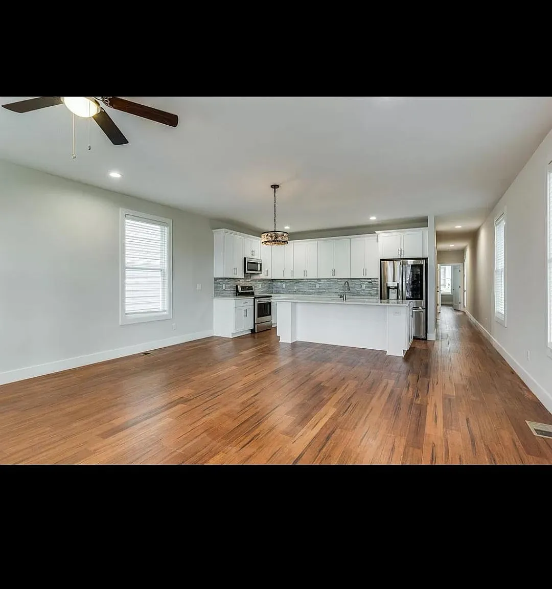 4 bed, 3.5 bath, 2310 sqft, $4,000 — Photo 1