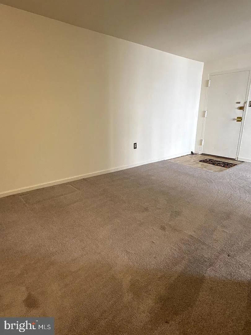 1 bed, 1.0 bath, 726 sqft, $1,600 — Photo 4
