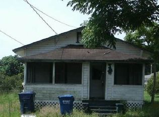 326 E 8th St, Frostproof, FL 33843