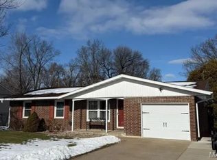 101 Stevens Dr, Hannibal, MO 63401