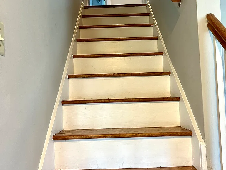377 Hasbrouck Blvd — Photo 22