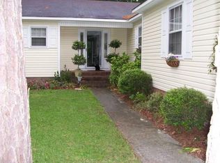 403 Greenwood Dr, Greenville, NC 27834