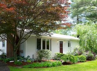 27 Hartness Rd, Sutton, MA 01590