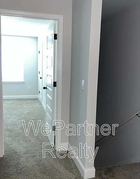 100 Crest Pointe — Photo 19
