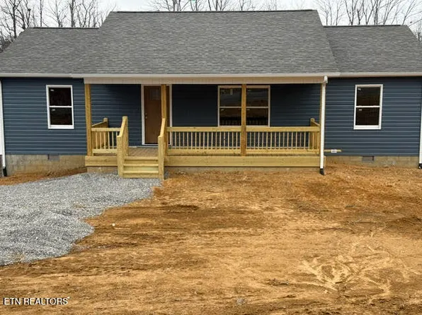 388 Bear Knob Ln, Crawford, TN 38554