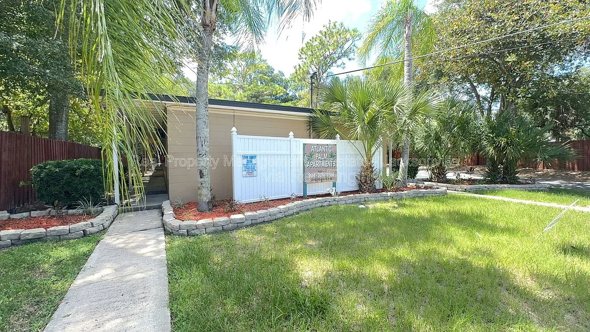 Building Photo - 10342 Atlantic Cir #10