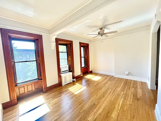 Rented by Compass | media 13