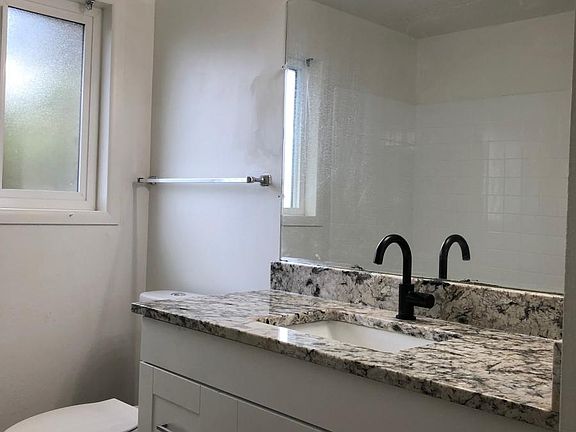 2nd image of 317 Girard Blvd SE #D