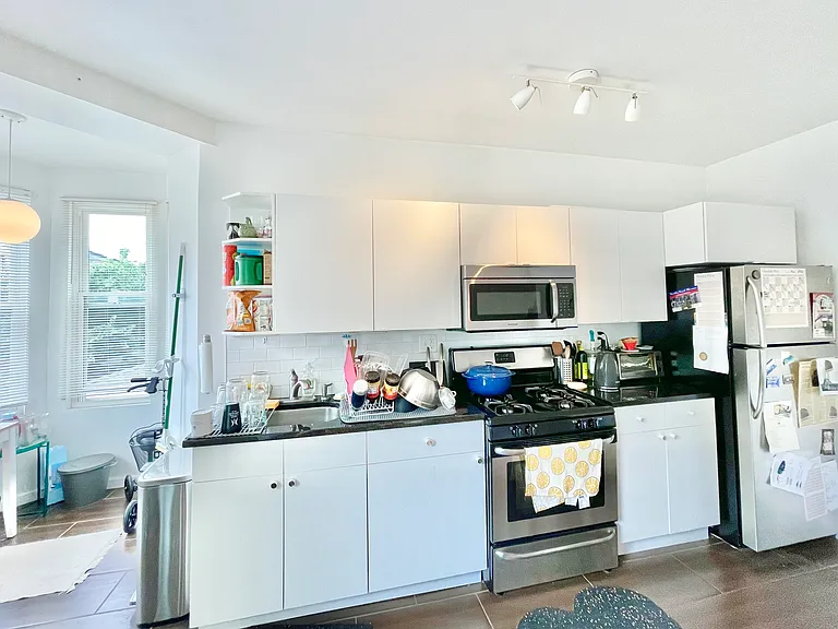937 S Saint Bernard St #2 — Photo 11