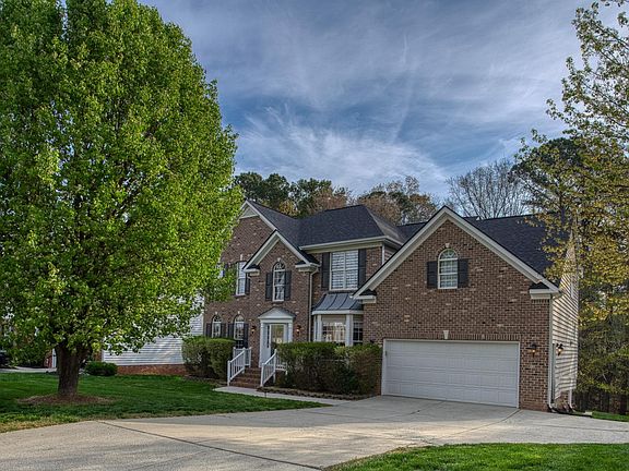 2nd image of 7 Monteith Ct