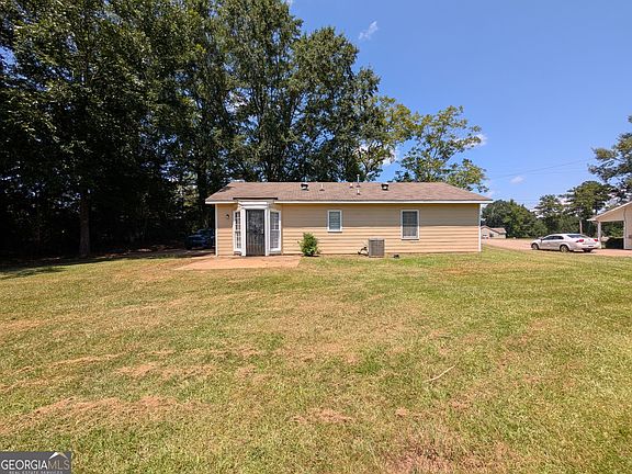 5th image of 1070 Lower Big Springs Rd