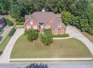 4061 Holcomb Creek Dr, Buford, GA 30519