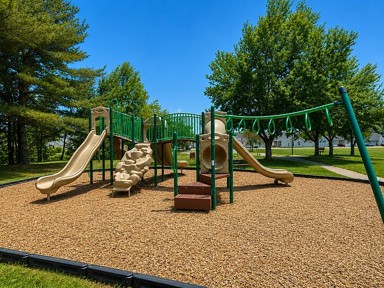12050-47 School St — Photo 15