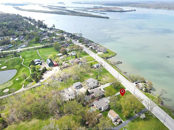 4th image of 885 Front Rd N