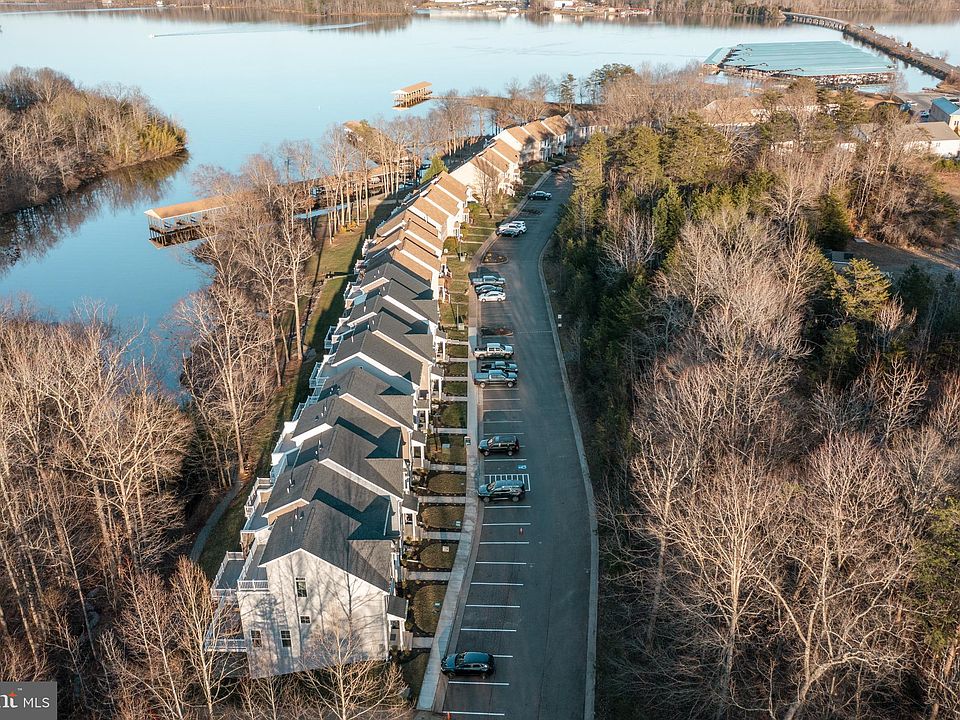 1st image of 362 Lake Front Dr #J003