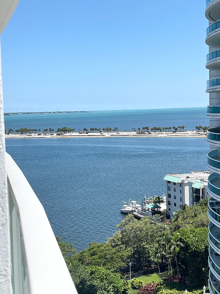 Building Photo - 2101 Brickell Ave #1111