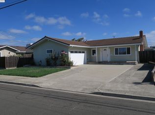 14136 Santiago Rd, San Leandro, CA 94577