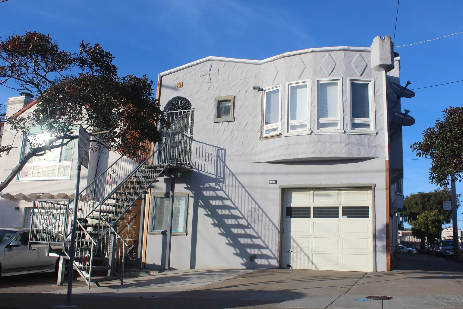 102 W Moltke St photo 1