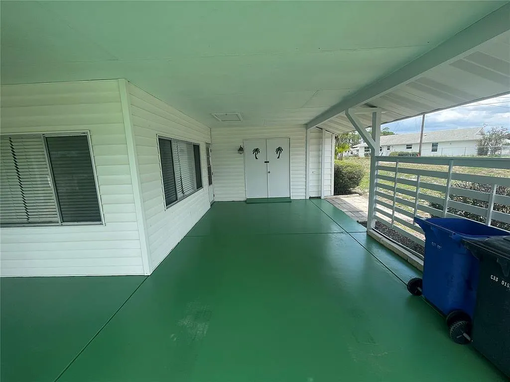 Building Photo - 701 Cypress Pl