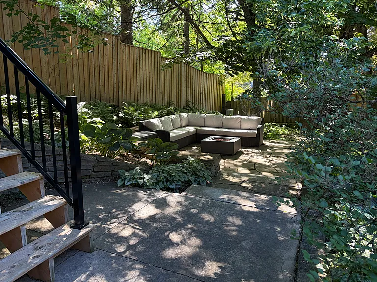 131 Renaud Dr — Photo 22